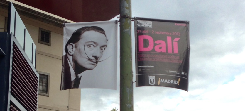 Banderolas de Farola en España: Medidas, Lona PVC y Soportes Homologados
